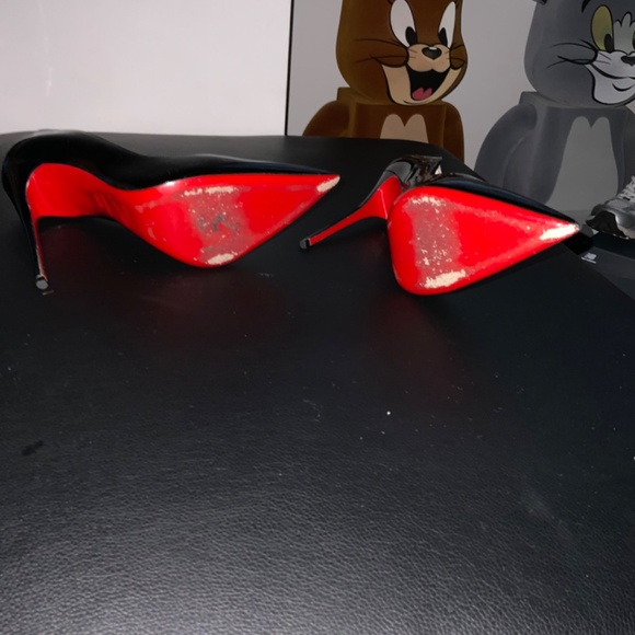 Christian Louboutin So Kate - Picture 3 of 3